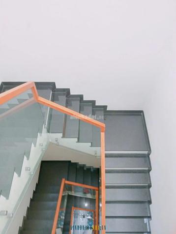 Bán nhà mặt phố Hồng Bàng, P9, Q6, 4 tầng, diện tích 4.7m x 23m, giá 16 tỷ (thương lượng).