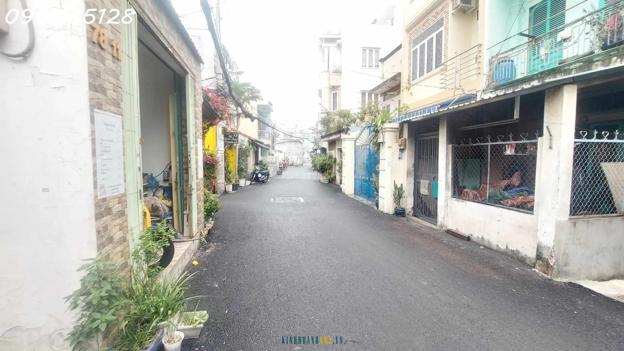 Cần bán 316 căn nhà tại Tân Hòa Đông - nhỏ gọn, dễ dàng di chuyển đến quận 5, quận 11 chỉ trong chớp mắt.