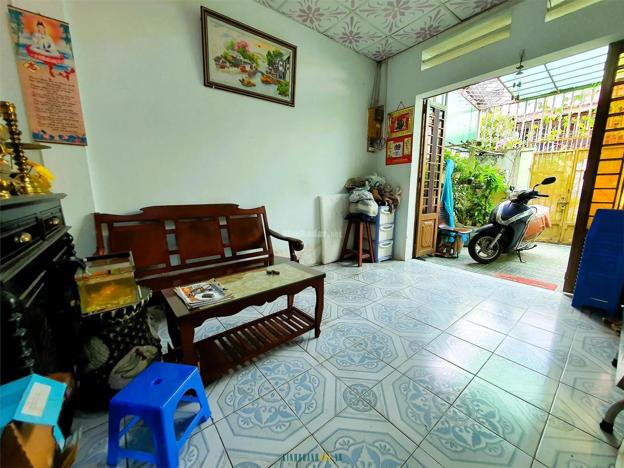 Bán nhà 63m2, 2 phòng ngủ, 1 toilet, sổ hồng chính chủ, giá 4.55 tỷ tại Linh Chiểu.