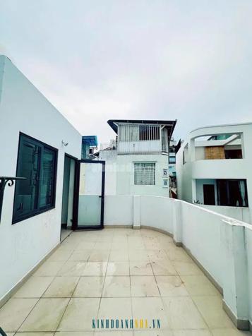 Cần bán gấp nhà lô góc 34m2, 4 tầng, 5 phòng khách, nằm trên đường Trần Hưng Đạo, phường PNL, quận 1, giá chỉ 8,2