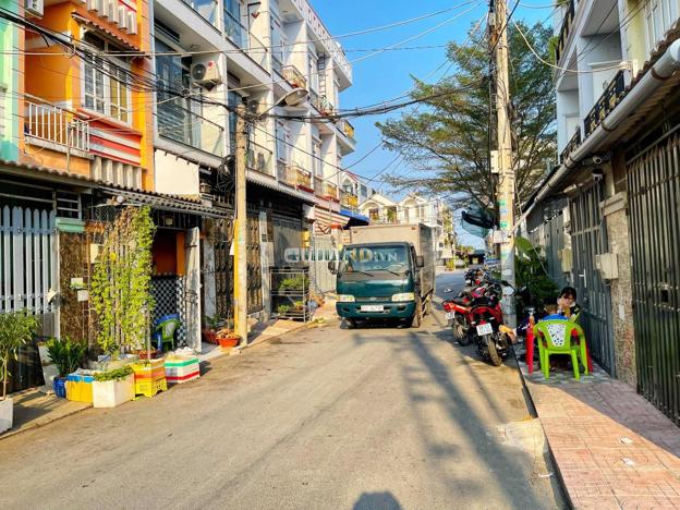 Bán đất 95m2 tại Lê Văn Lương, ngay cầu Long Kiển, giá 4.1 tỷ, xây dựng tự do.