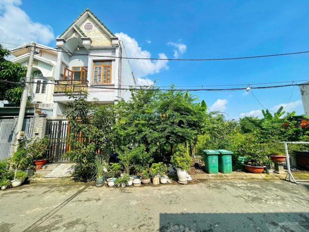 Bán đất 5x21m, đường Lê Văn Lương, hẻm xe hơi, xây dựng tự do, giá chỉ 2 tỷ 990.